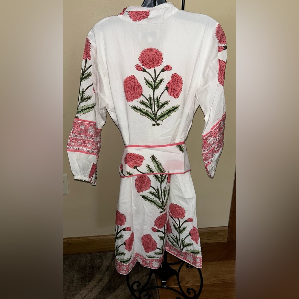 Rosy Marigold Flounce Shorty Dress
SUE SARTOR-MEDIUM - Picture 15 of 15